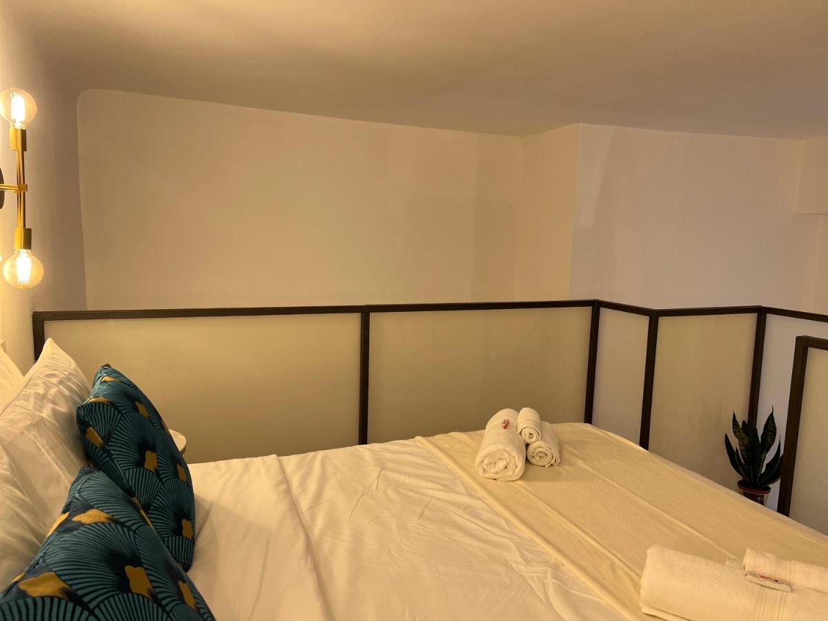Regina Milano In Porta Romana 2 - Sky Tv, Wifi E Breakfast Box Apartment Bagian luar foto