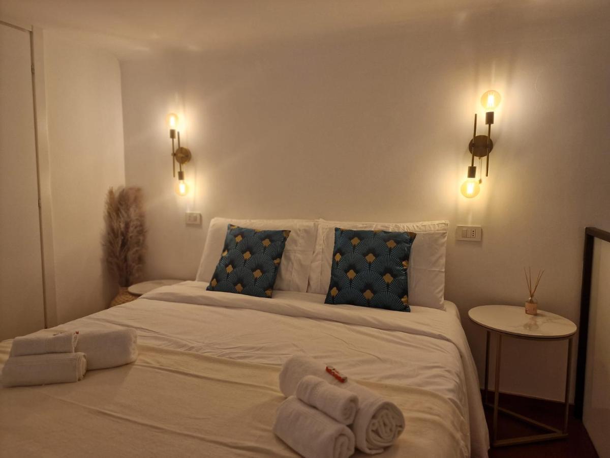Regina Milano In Porta Romana 2 - Sky Tv, Wifi E Breakfast Box Apartment Bagian luar foto