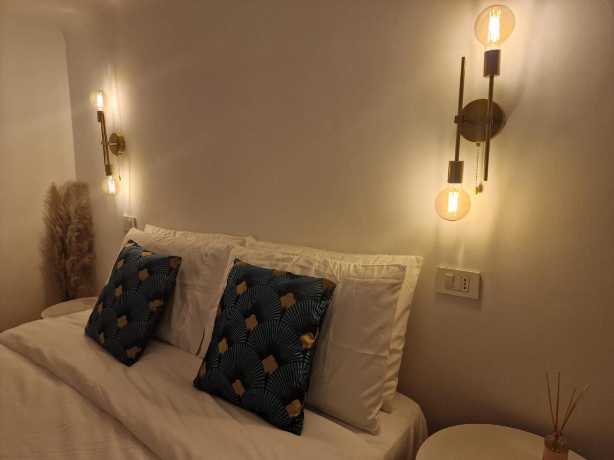 Regina Milano In Porta Romana 2 - Sky Tv, Wifi E Breakfast Box Apartment Bagian luar foto