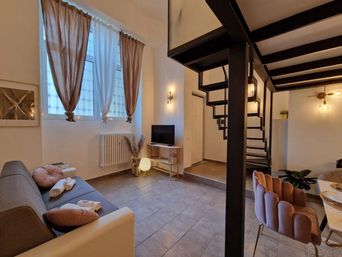Regina Milano In Porta Romana 2 - Sky Tv, Wifi E Breakfast Box Apartment Bagian luar foto